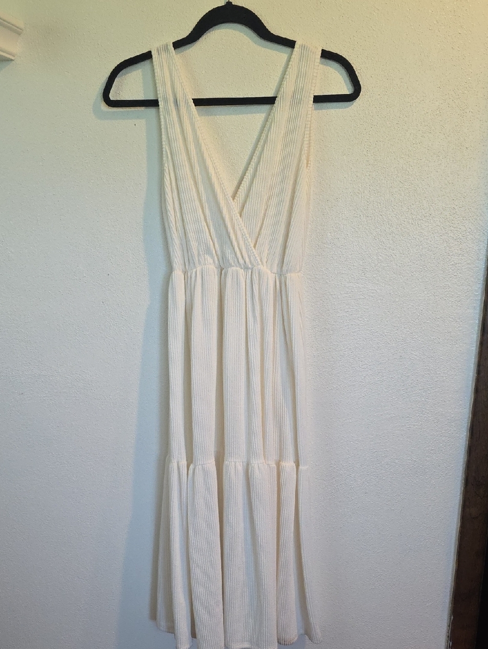 NWT. Caution To The Wind Dress